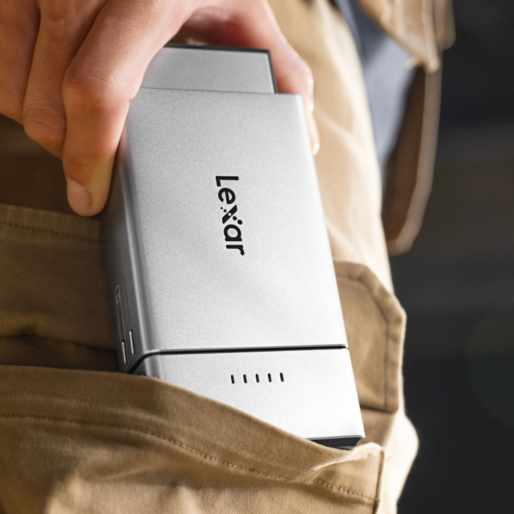 Lexar Professional Workflow GO Hub USB-C Con Baia Per 2 Moduli – Sistema Modulare Portatile Per Lettori Di Schede E SSD
