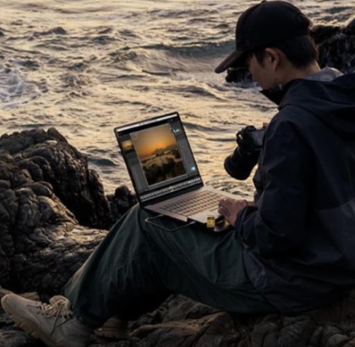 Professional photography with Lexar memory cards vs. Generic memory cards.