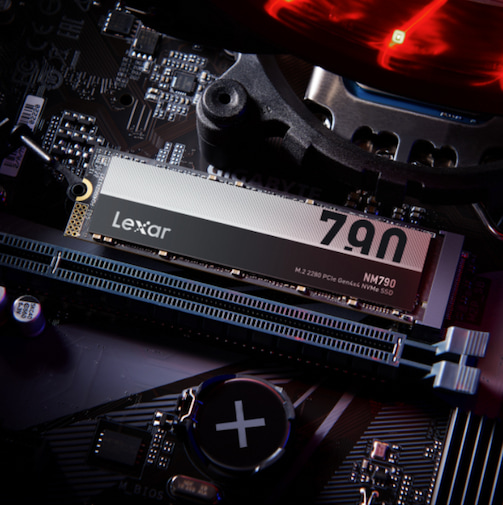 The Lexar NM790 Internal SSD Device