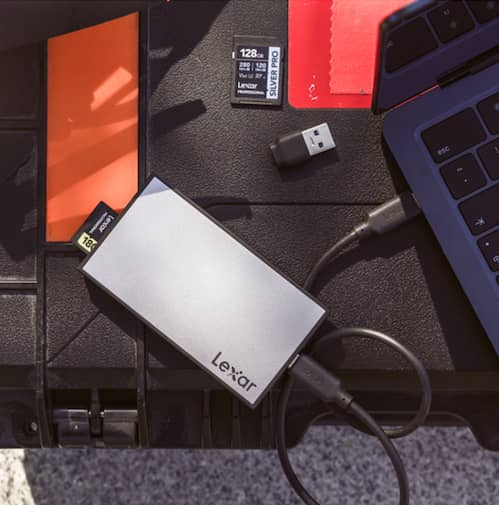 Chosing the best memory card reader | Lexar